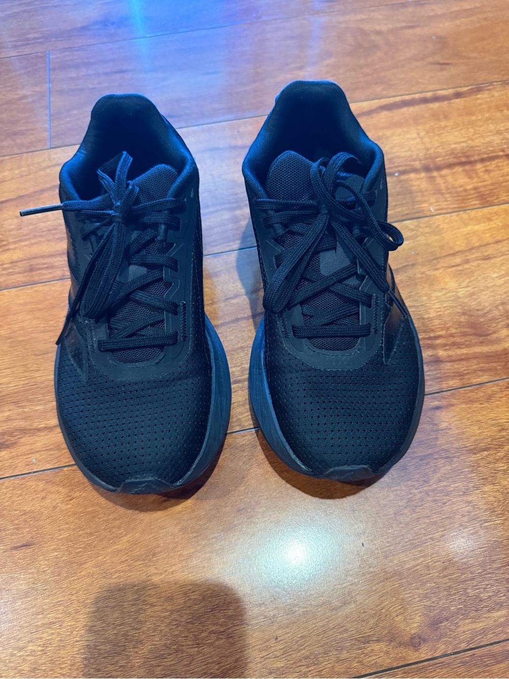 Unisex Addidas All-Black Sneakers women size 7/men size 5.5